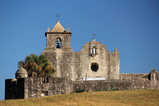 istock Historic Colonial Church 613307842