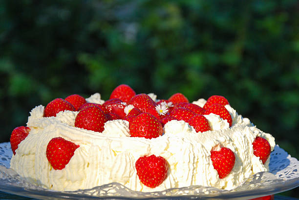 istock Delicious strawberry cake 613315770