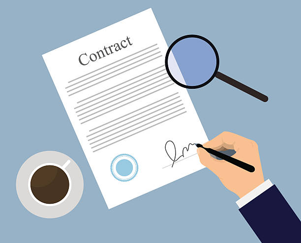 illustrazioni stock, clip art, cartoni animati e icone di tendenza di firma del contratto sul tavolo - sale agreement magnifying glass contract