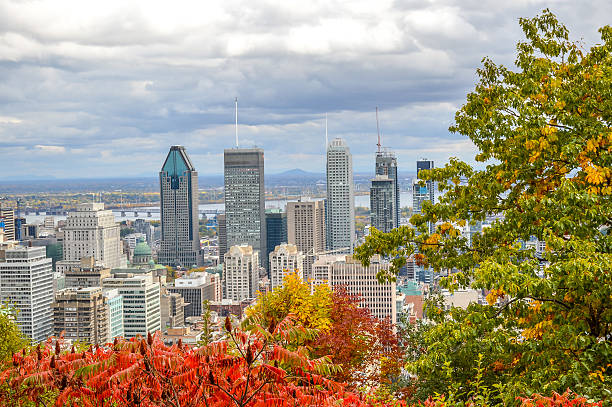 istock Montreal Skyline in Autumn 613321098