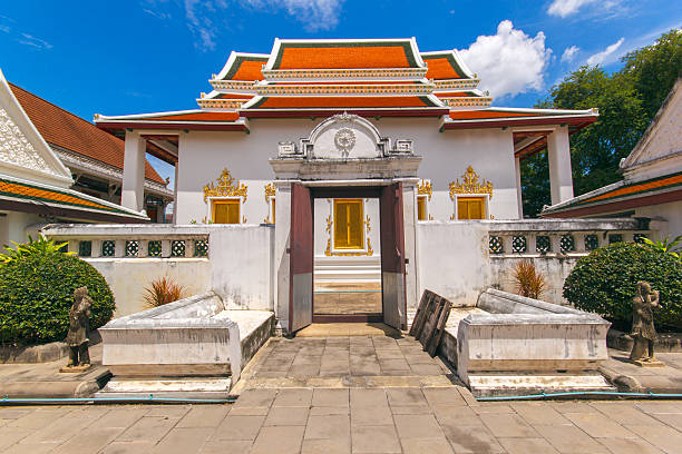 istock Wat thepthidaram, Bangkok, Thailand 613331958