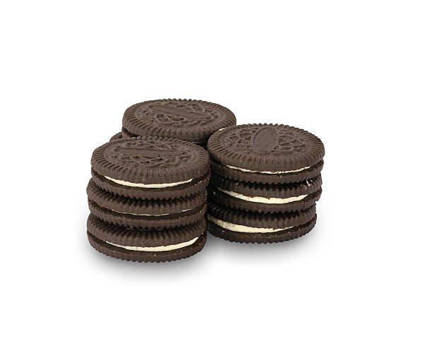 istock sandwich cookie consisting of two chocolate  with cream 613338546