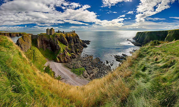 istock Medieval fortress Dunnottar Castle (Aberdeenshire, Scotland) 613516308