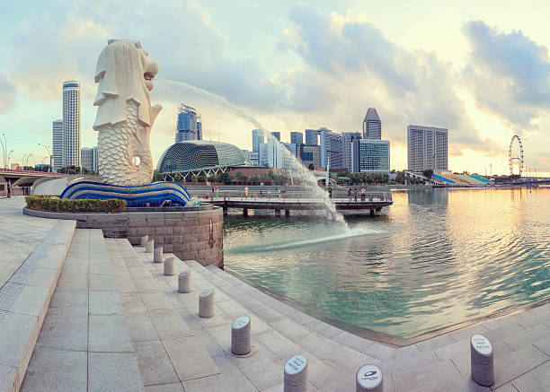 SINGAPORE-08 APR 2017: Sentosa Merlion and Merlion Park