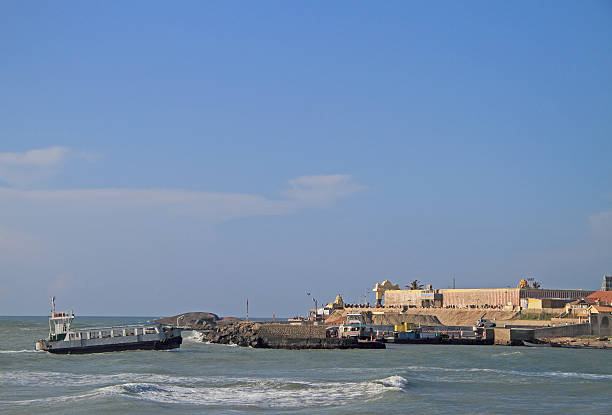 istock View at seaside in Kanyakumari 613560990