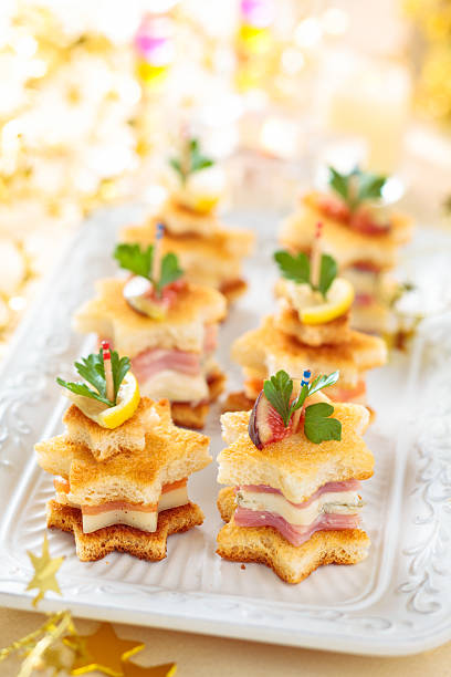 istock Starhaped holiday Appetizers. 613662760