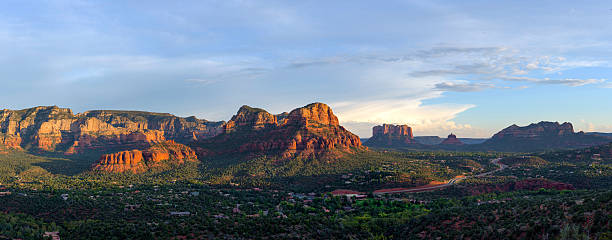 panorama de sedona - sedona fotografías e imágenes de stock