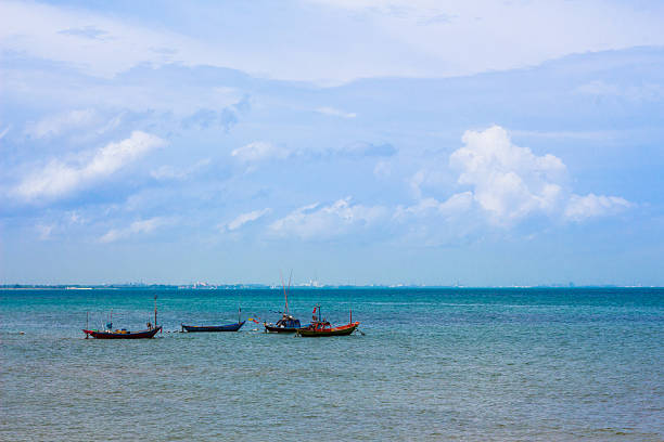 istock Ships and the sea. 613676882