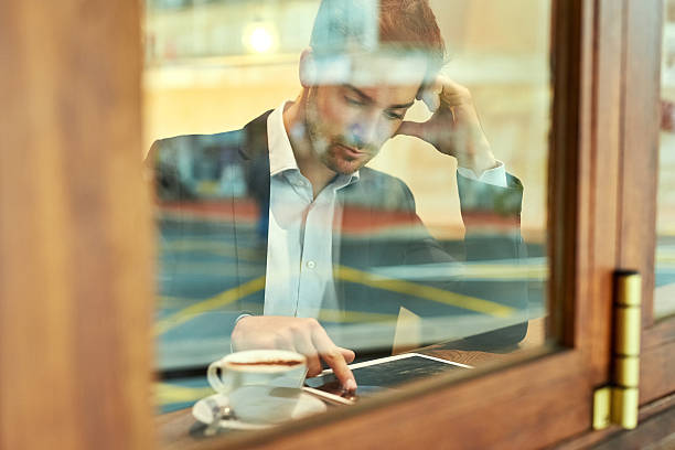 istock Getting connected in the coffee shop 613688702