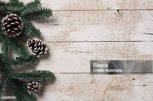 Winterhintergrund Stockfoto und mehr Bilder von Tisch - Tisch, Weihnachten, Winter