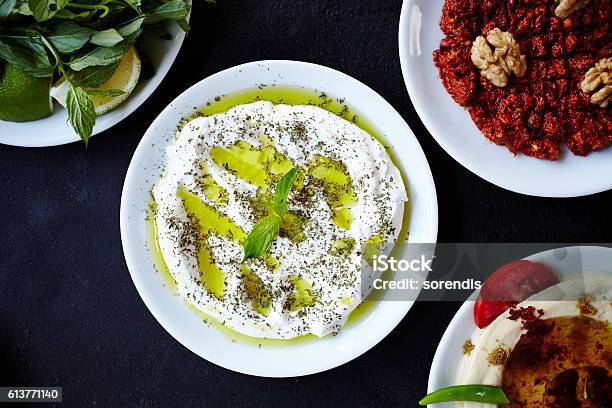 Türkische Vorspeise Meze Stockfoto und mehr Bilder von Meze - Meze, Joghurt, Gourmet-Küche