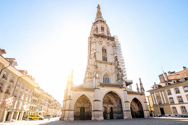 ciudad vieja de berna en suiza - berna fotografías e imágenes de stock