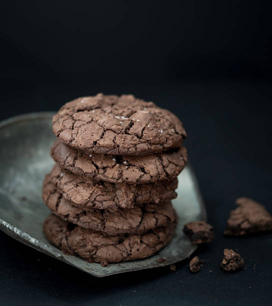 istock Chocolate brownie cookies 613863590