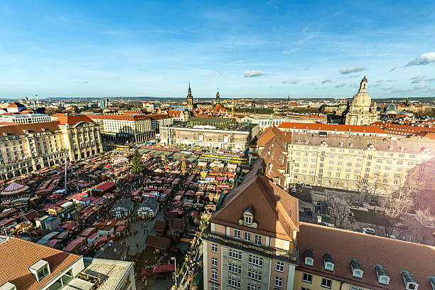 istock Christmas Market in Dresden 613897248