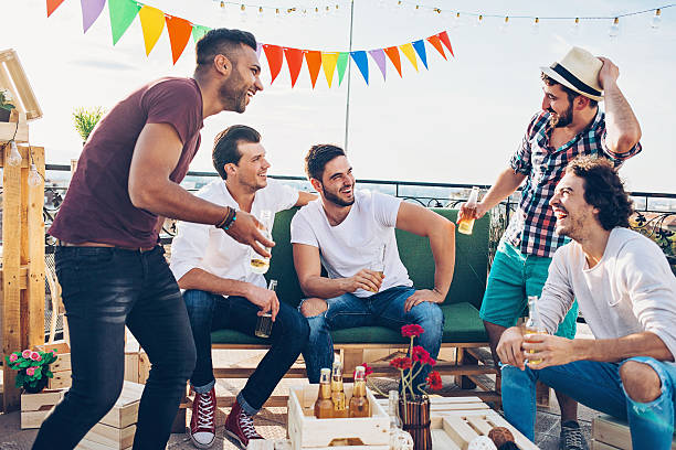 istock Group of men drinking beer 613900542