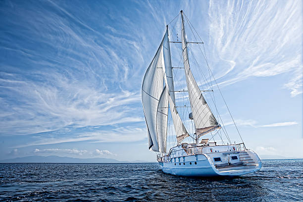 парусная лодка  - sailboat yacht nautical vessel sail стоковые фото и изображения