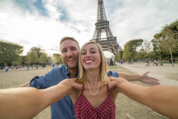 istock Young couple in Paris, Selfie 614012646