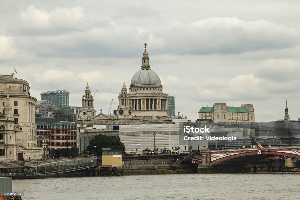 England, London, Thames river, St Paul's Cathedral Bridge - Built Structure Stock Photo