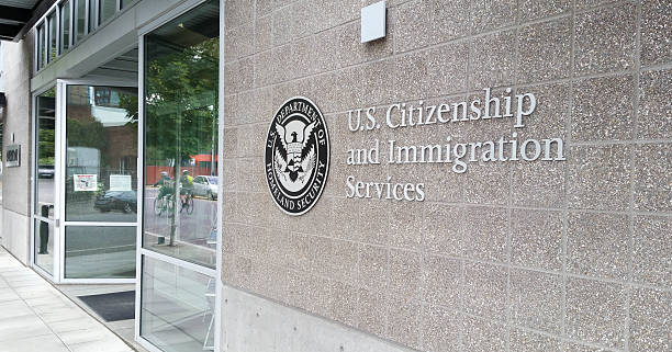 oficina de servicios de ciudadanía e inmigración de los estados unidos (uscis) - department of homeland security fotografías e imágenes de stock