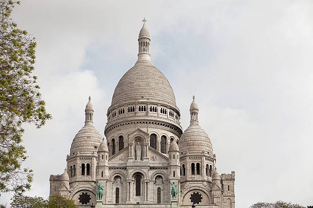 istock Sacred Heart Church Paris 614206756
