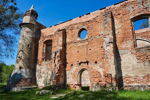istock Crash rural Catholic church 614231950