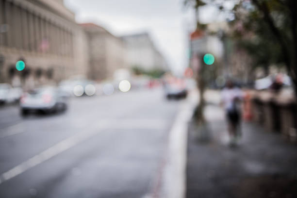 istock Blurred city street 614239584