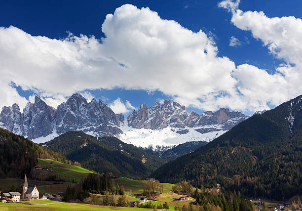 istock Val di Funes, St. Magdalena & Dolomites, Italy 614247998