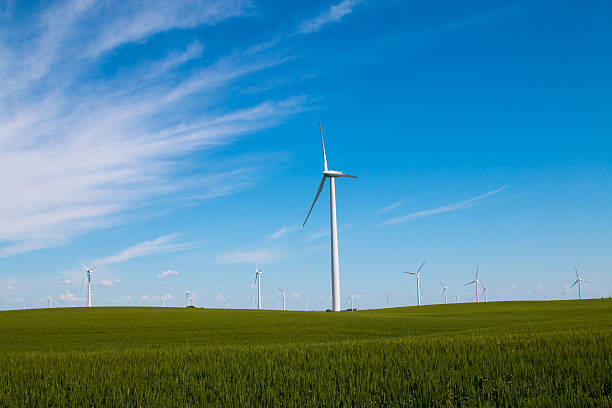 niebieska sky turbina wiatrowa - illinois farm wind wind power zdjęcia i obrazy z banku zdjęć