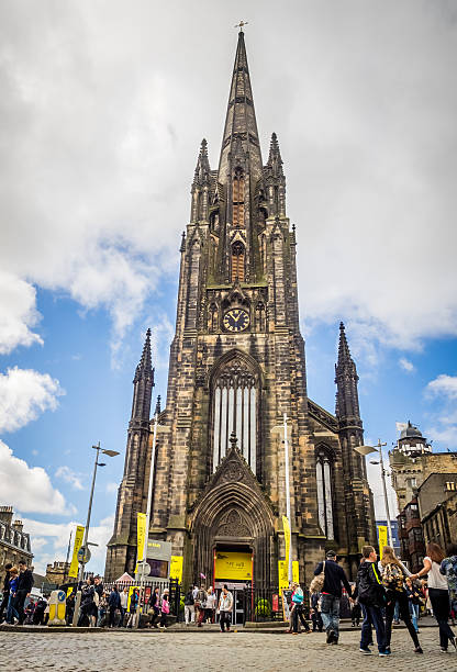 концентратор, эдинбург знаковых ориентир - greyfriars church стоковые фото и изображения