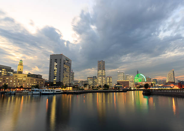 istock minato mirai yokohama japan 614318986