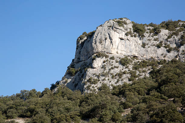 krajobraz w pobliżu venasque, senanque i gordes villages, luberon; - venasque zdjęcia i obrazy z banku zdjęć