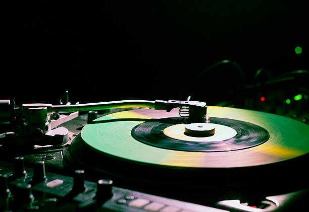 istock jamaican vinyl turntable 614429644