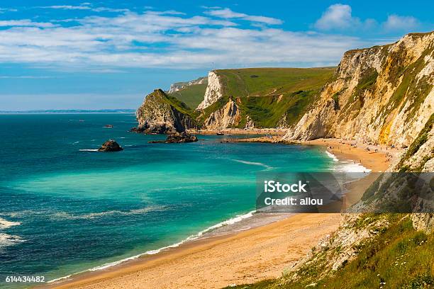 暑い夏の日にドーセット海岸線 - イギリスのストックフォトや画像を多数ご用意 - イギリス, 浜辺, 英国 ドーセット