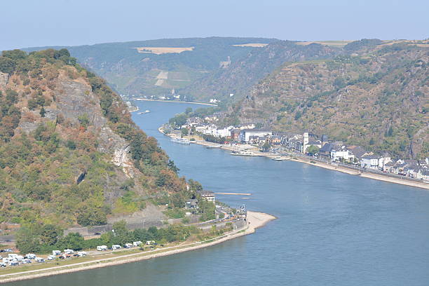 statki na renie - rheinfels zdjęcia i obrazy z banku zdjęć