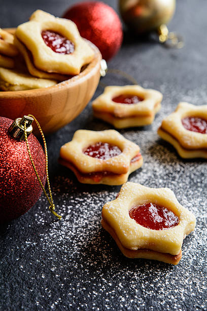 istock Christmas Linzer cookies with jam 614858546