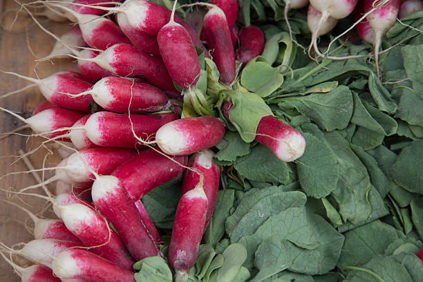 istock Raddish for Sale on Market Stall 614973124