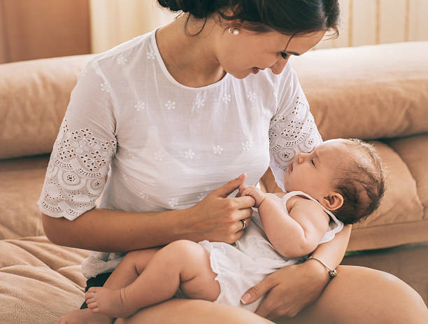 istock Mom and baby 614979386