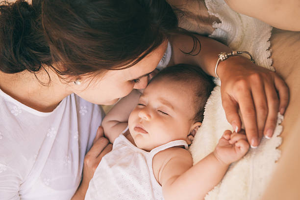 istock Mom and baby 614980450