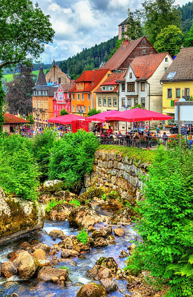 the gutach river in triberg im schwarzwald town - germany - triberg photos et images de collection