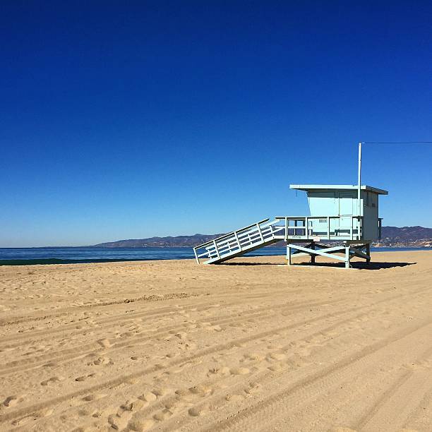 istock Santa Monica Lifeguard Tower 615237770