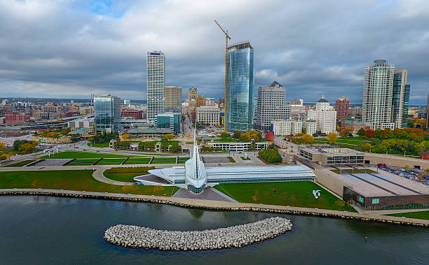 Milwaukee lakeshore skyline The skyscrapers of Milwaukee take off towards the clouds on this beautiful fall day in October. wisconsin photos stock pictures, royalty-free photos & images