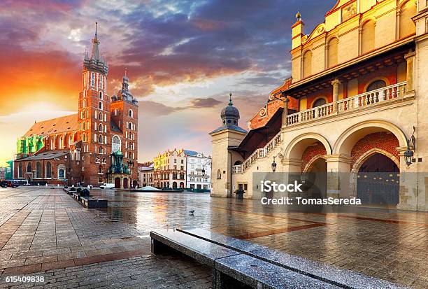 Krakow Market Square Poland Stock Photo - Download Image Now - Krakow, Poland, St. Mary's Church - Krakow