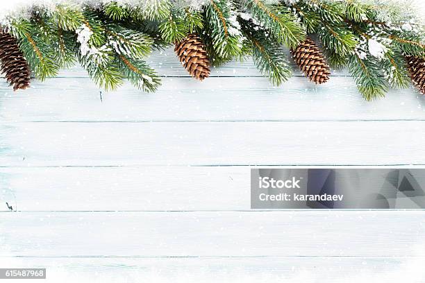 Weihnachten Holzhintergrund Stockfoto und mehr Bilder von Kiefernholz - Kiefernholz, Rand, Holz