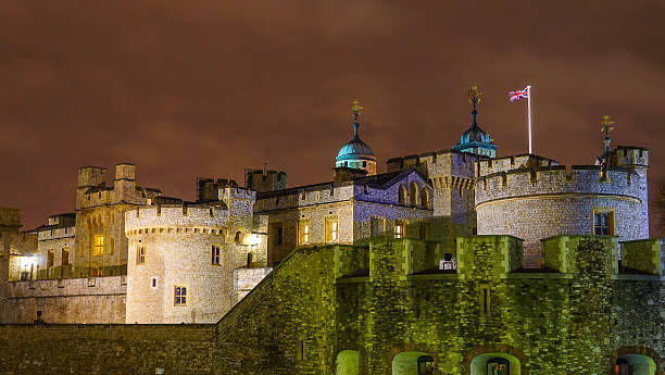 istock Tower of London at night 615602706