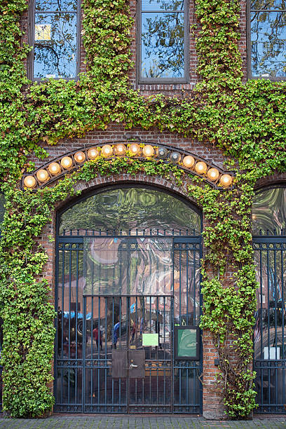 istock Plant Covered Building in Seattle 615615240