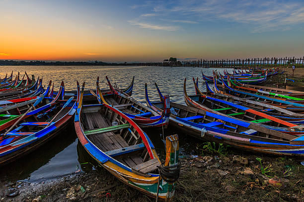 U Bein bridge U Bein bridge is longest teak bridge in the world, Amarapura ,Mandalay , Myanmar Amarapura stock pictures, royalty-free photos & images