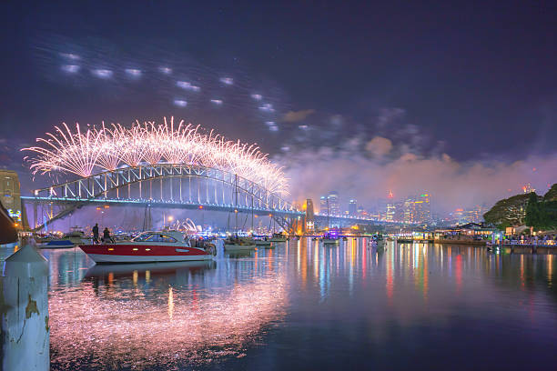 istock Sydney New Year Eve Fireworks Show 615728432