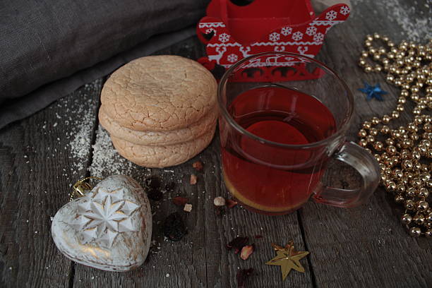 istock Christmas tea with cookies 615736828