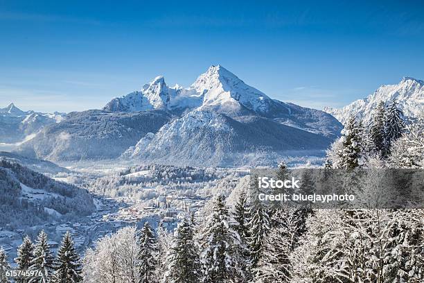 Idyllische Winterlandschaft In Den Alpen Mit Watzmann Berchtesgaden Deutschland Stockfoto und mehr Bilder von Watzmann