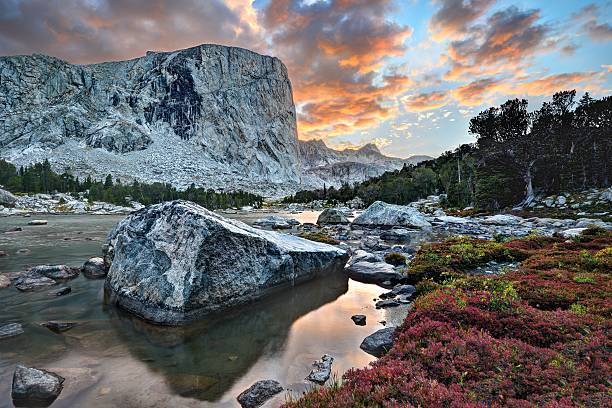 istock Mount Hooker and the Color of the Wind River 615803124
